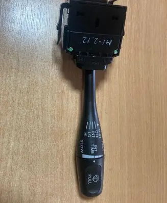 Mitsubishi Lancer Wiper control stalk 17D714