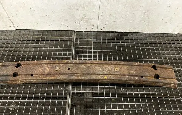 Ford Mustang VI Front bumper cross member G8202D341