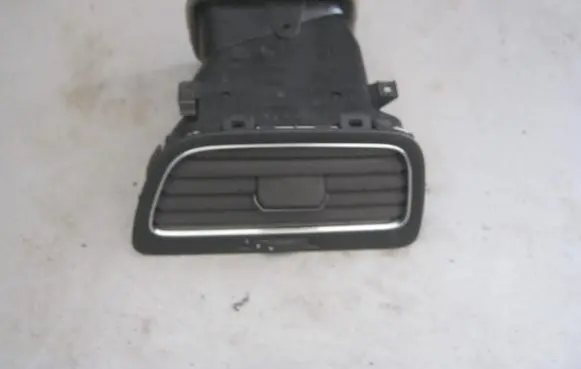 Volkswagen Golf VII Dashboard side air vent grill/cover trim 5G1819248