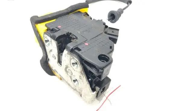 KIA Ceed Front door lock 81310-A2100