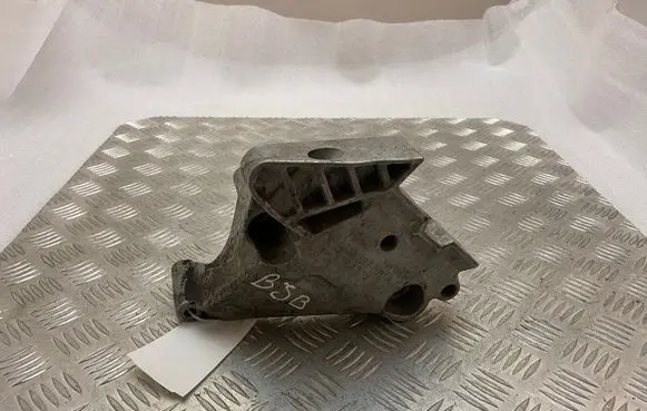 Volkswagen Caddy Engine mounting bracket 03G199207A