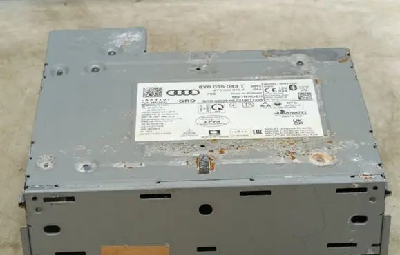 Audi A3 8Y Radio/CD/DVD/GPS head unit 8Y0035043A 8Y0035043T 8815633
