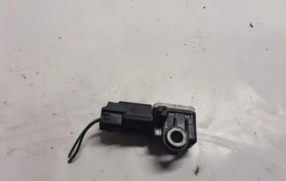 Mazda 3 II Airbag deployment crash/impact sensor BBM457KC0 965K3239 110310207