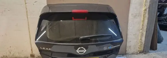 Nissan Leaf II (ZE1) Tailgate/trunk/boot lid 