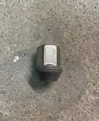 Land Rover Discovery Sport Nuts/bolts 