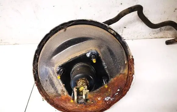 Honda CR-V Brake booster 