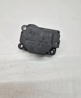 Volvo S80 Air flap motor/actuator PL1607526 19F616 090519