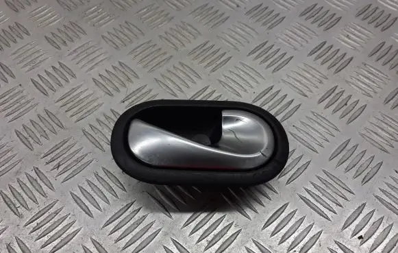 Renault Megane II Rear door handle trim 8200028486
