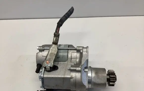 Toyota RAV 4 (XA20) Starter motor 17777N
