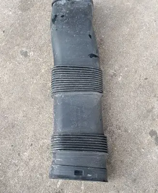 BMW 4 F32 F33 Air intake duct part 13718507567 8507567