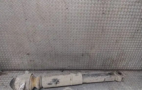Volkswagen Touran I Rear shock absorber/damper