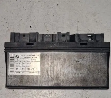 BMW 5 E39 Comfort/convenience module 6957528 570324000 5WK49111