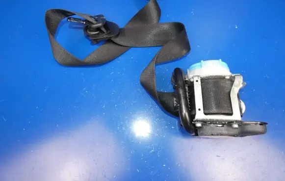 Mercedes-Benz CLA C117 X117 W117 Front seatbelt