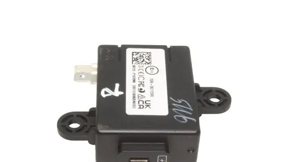 KIA Sportage USB socket connector 96125P1610WK 96125P1610