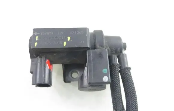 Toyota RAV 4 (XA30) Valve vacuum 70051308 258190R011