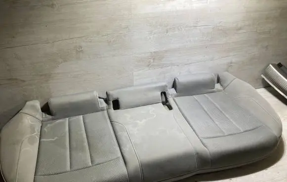 Audi A4 S4 B9 Second row seats 