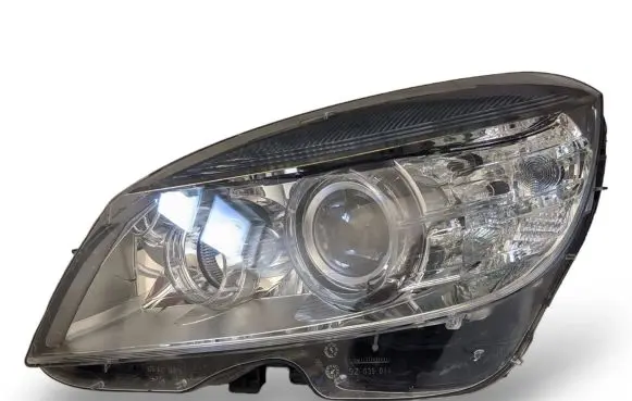 Mercedes-Benz C W204 Headlight/headlamp A2048208961 LE06A6148X 0301231204