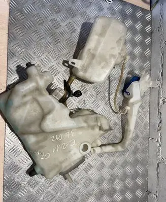 Mercedes-Benz E W211 Windshield washer fluid reservoir/tank 2118601460
