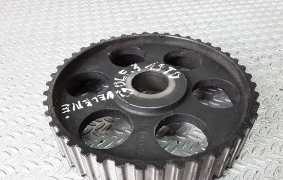 Volkswagen Golf III Camshaft pulley/ VANOS 069109111
