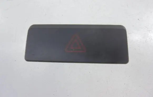 KIA Rio Hazard light switch