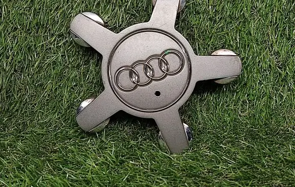Audi A6 S6 C7 4G Original wheel cap 4F0601165N