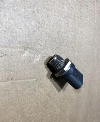 Fuel pressure sensor