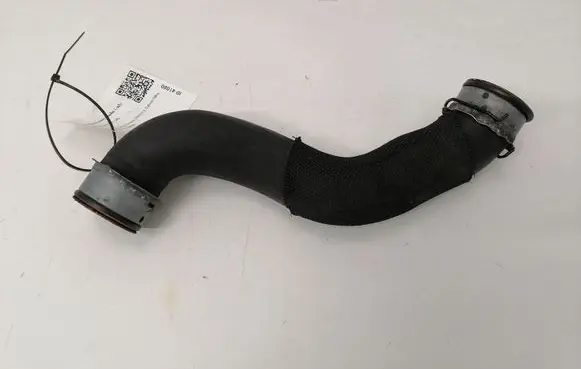 Mercedes-Benz E W212 Engine coolant pipe/hose A2125018282