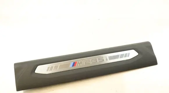 Front sill trim cover