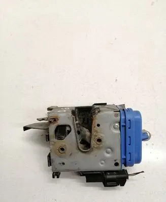 Audi A8 S8 D2 4D Rear door lock 4D0839016D