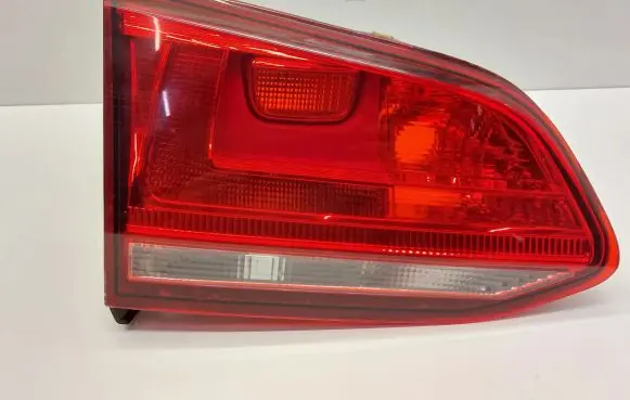 Volkswagen Golf VII Tailgate rear/tail lights 5G9945093 5G9945309