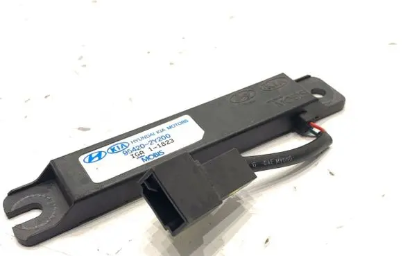 Hyundai ix35 Sound amplifier 954202Y200
