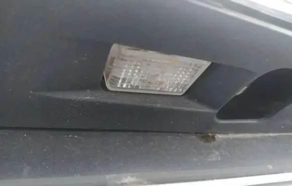 Mercedes-Benz E W212 Number plate light