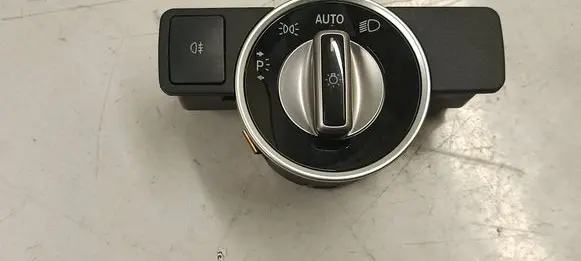 Light switch