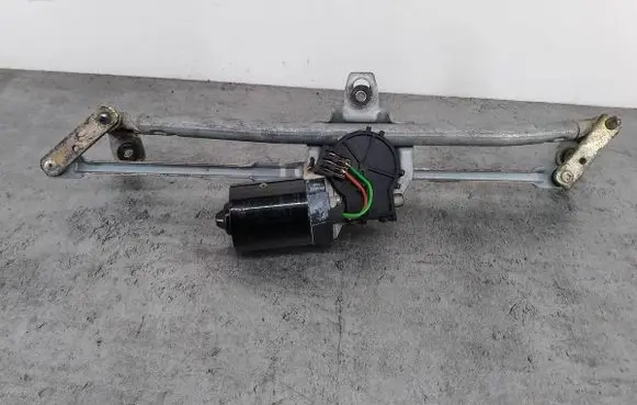Audi A3 S3 8L Front wiper linkage 