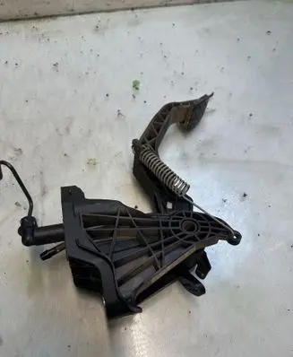 Seat Ibiza IV (6J,6P) Clutch pedal 6R1721059S
