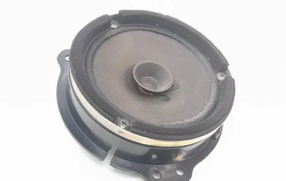 Suzuki Grand Vitara I Front door speaker 3935060G00