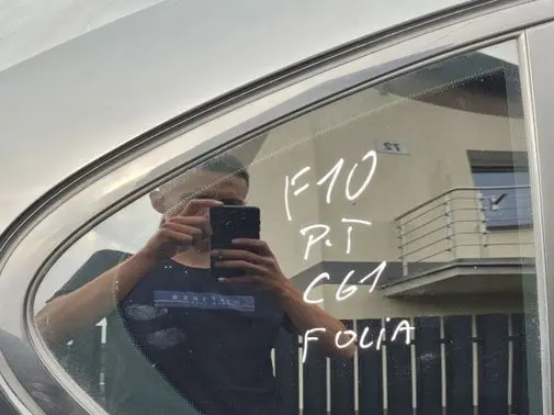 BMW 5 F10 F11 Sliding door window/glass 