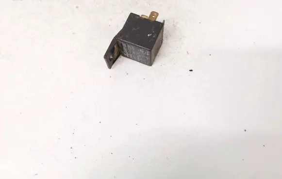 Volkswagen PASSAT B4 Other relay SARL112DF sarl-112df