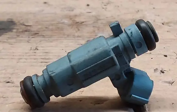 KIA Sorento Fuel injector 3531038010