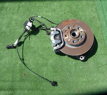 Fiat 500X Rear wheel hub spindle/knuckle 