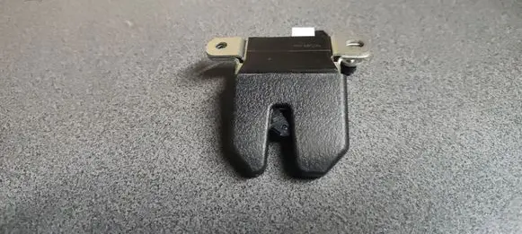 Audi A4 S4 B5 8D Tailgate/trunk/boot lock/catch/latch