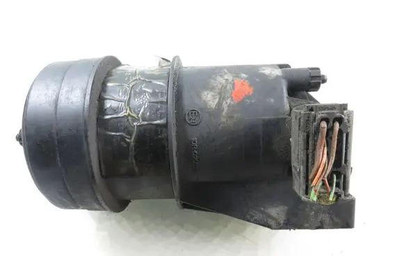 Iveco Daily 35.8 - 9 Fuel filter housing 504182148