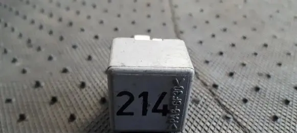 Audi A4 S4 B5 8D Other relay 443951253K 899512000