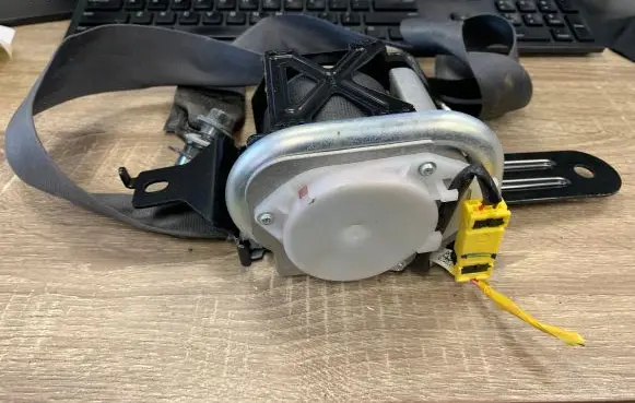 Honda Jazz Front seatbelt