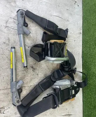Opel Insignia A Set of seat belts 12848367 12848365