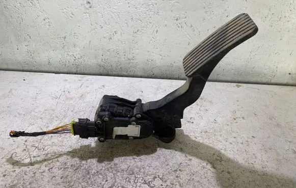 Hyundai i30 Accelerator throttle pedal 32700XXXXX