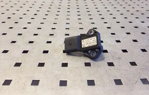 Audi Q7 4L Air pressure sensor 038906051C 0281002401