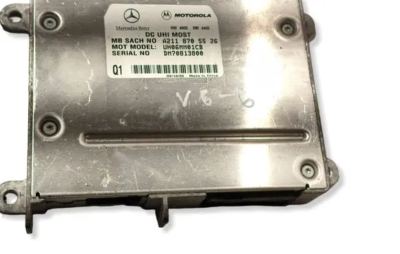 Mercedes-Benz E W211 Bluetooth control unit module A2118705526 DM70813800
