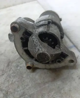 Citroen Xsara Picasso Starter motor M000T82081