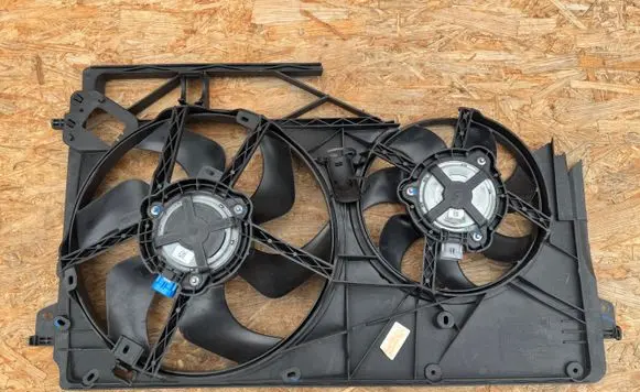 Renault Trafic III (X82) Electric radiator cooling fan 1180627X